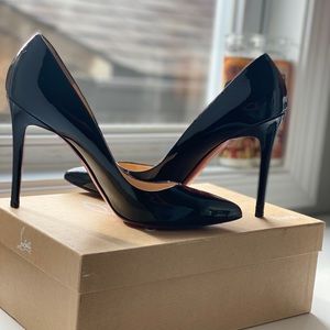 Louboutin’s size 39 patent leather pumps